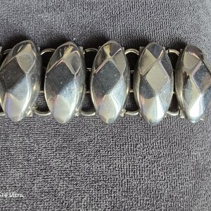 Silver Faceted Oval Link Bracelet